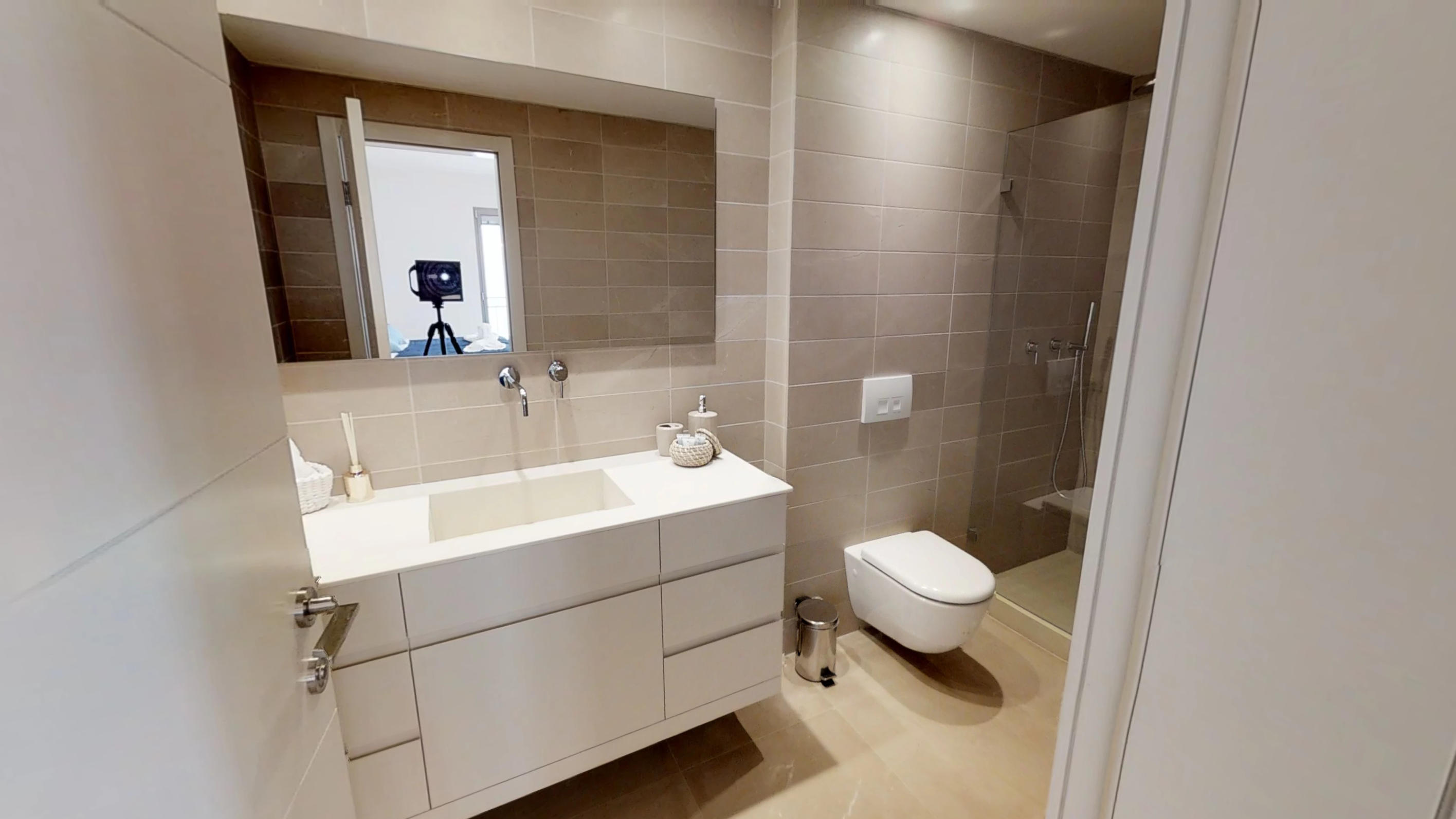 Bathroom 2 Bathroom 2