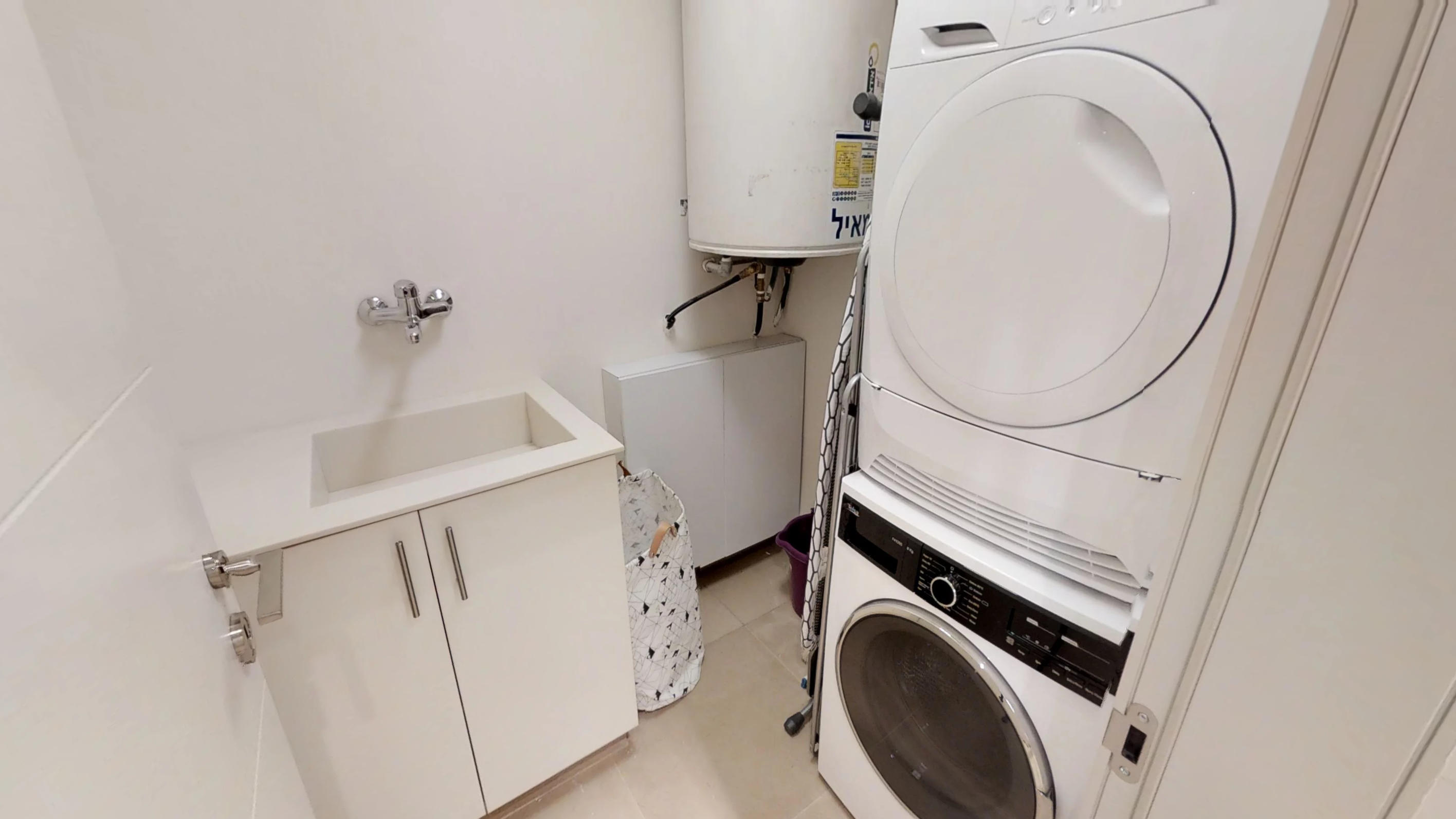 Washer/Dryer Washer/Dryer