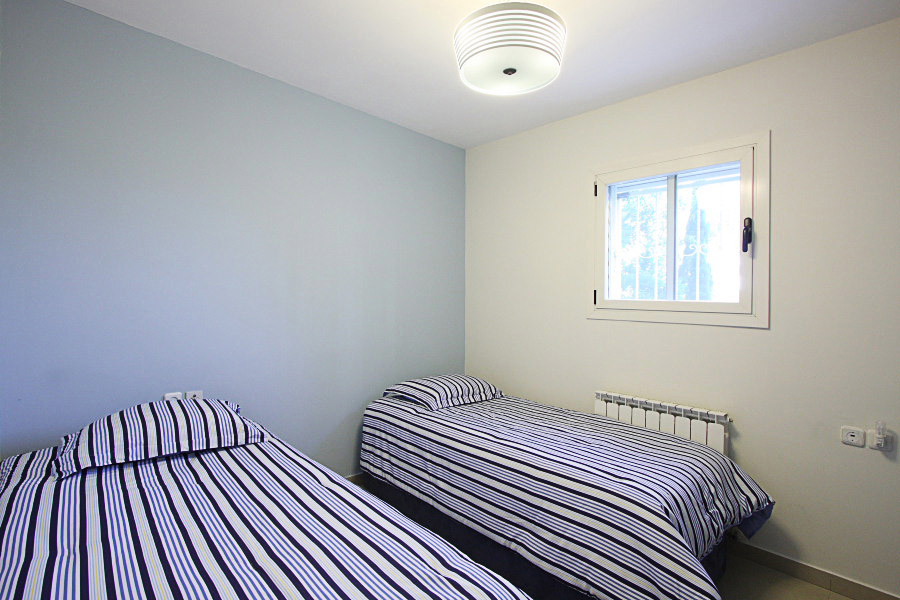 Third Bedroom with 2 Twin Beds