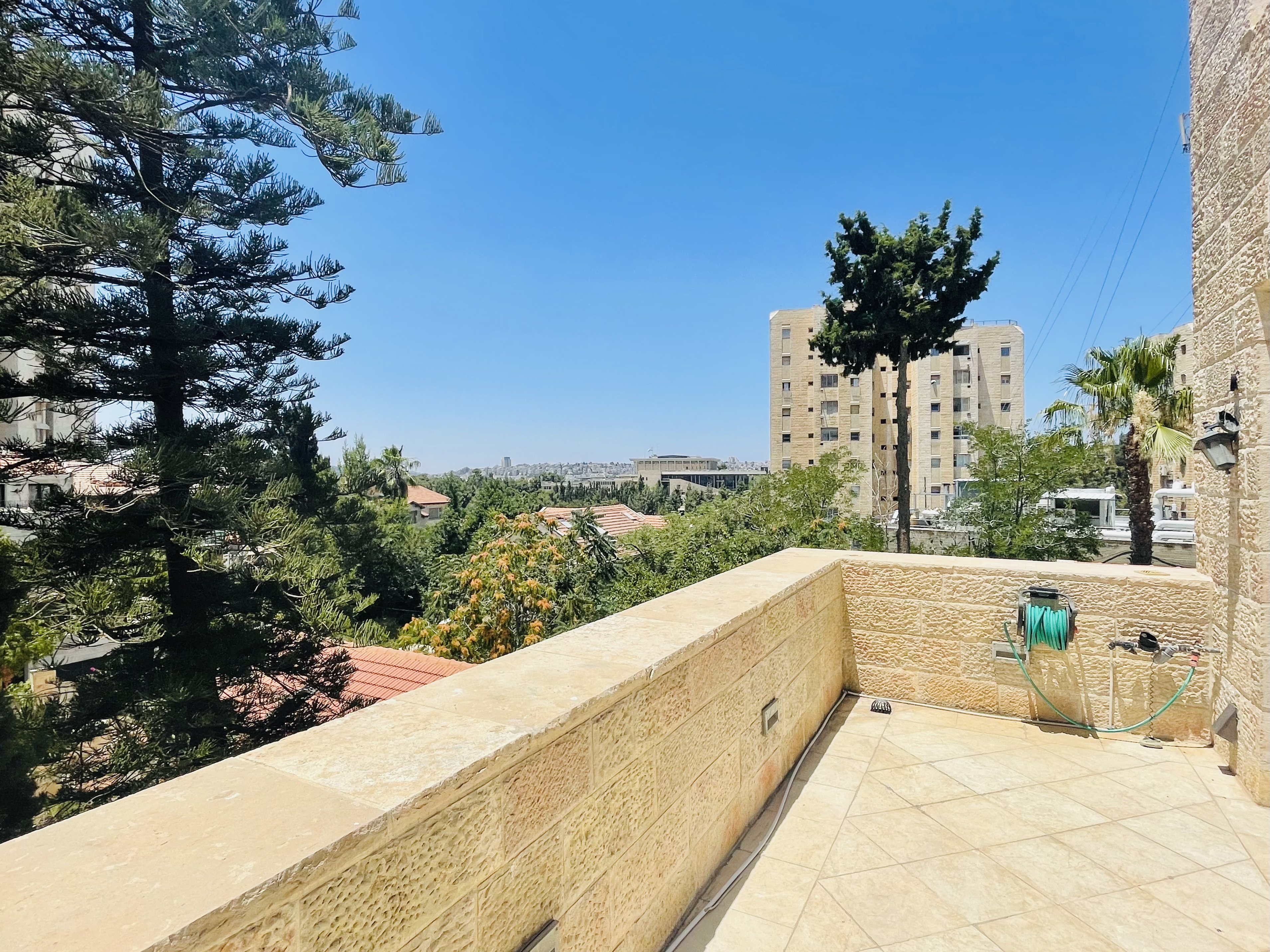 Main sukkah balcony 17 SQM Main sukkah balcony 17 SQM