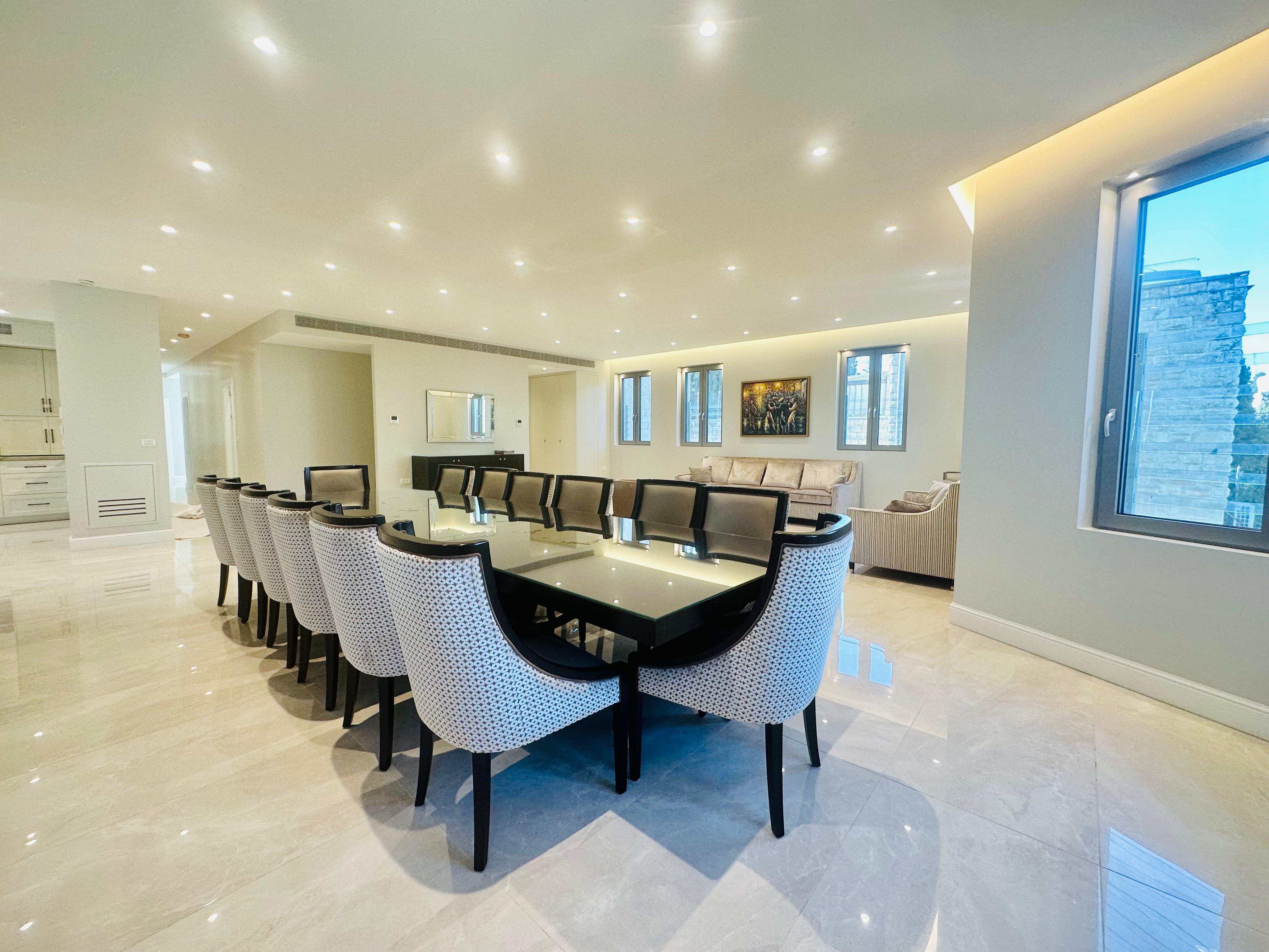 4 Bedroom Luxury with Parking - Apartment View - Rentals of Distinction
