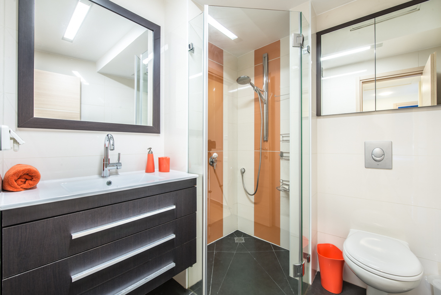 Second Full Bathroom Second Full Bathroom