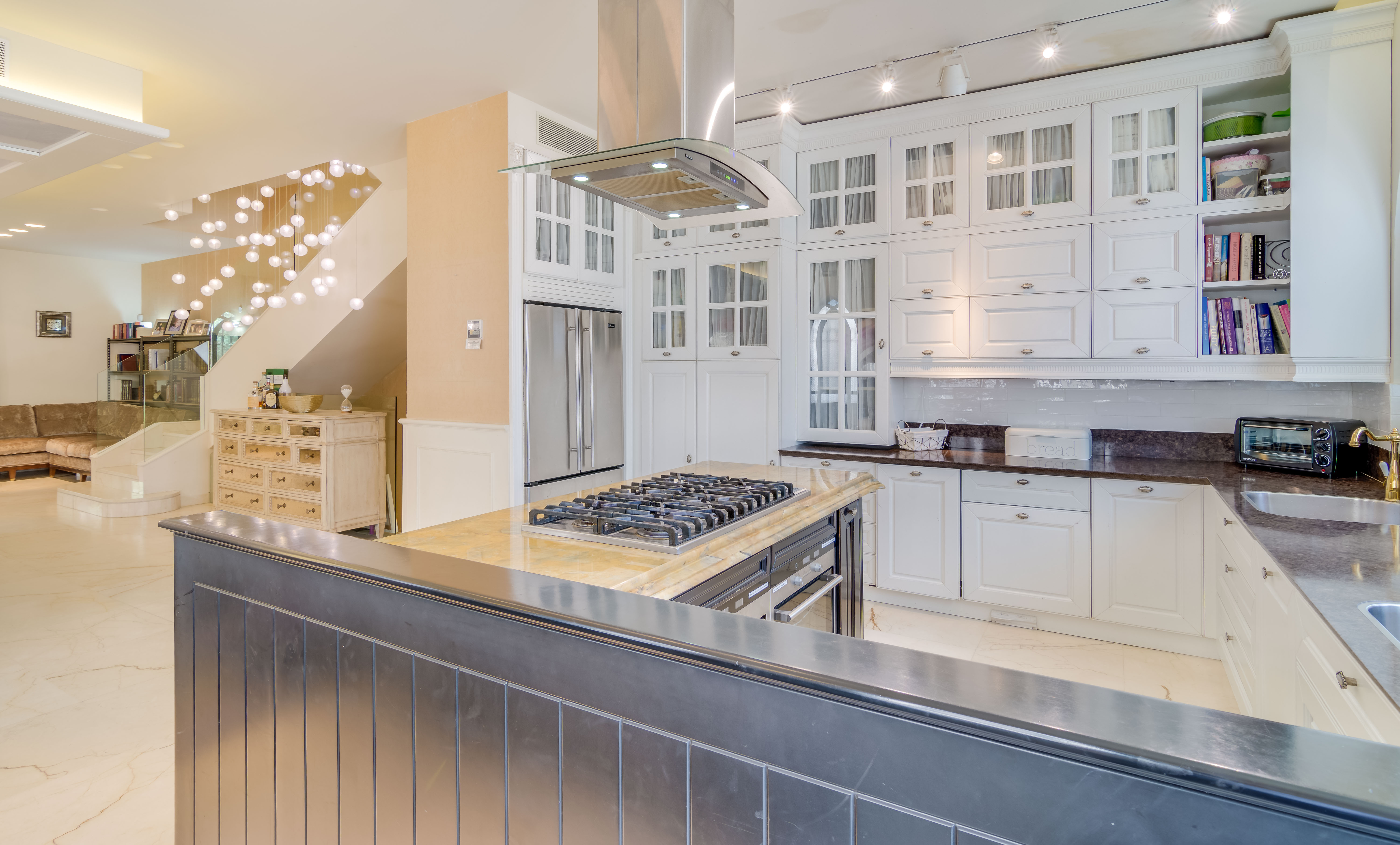 Kitchen Photo #1