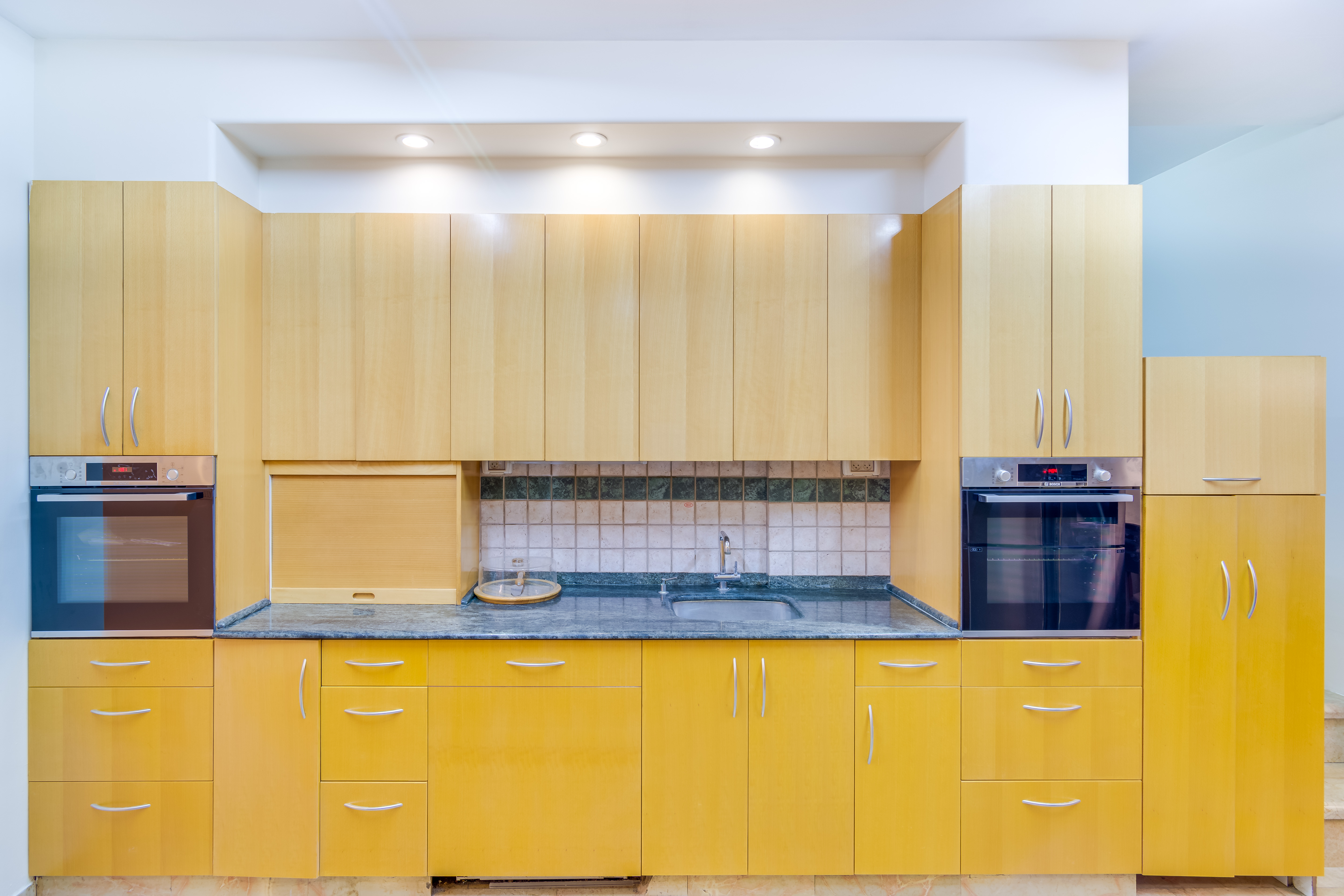 Kitchen - 2 ovens Kitchen - 2 ovens