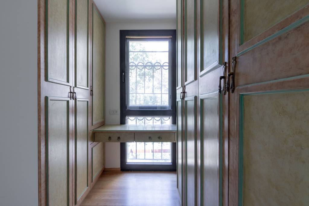 Master Bedroom Closet