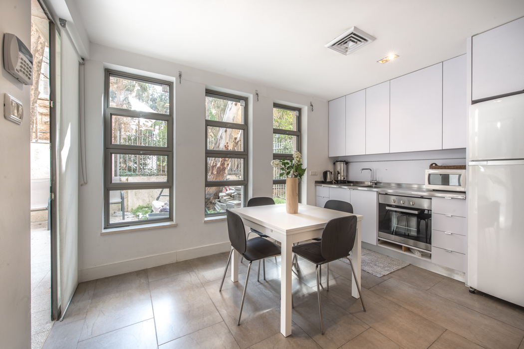 Glatt Kosher Luxury Apartment Rentals in Jerusalem Haran B 2